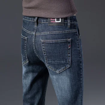 Мужские джинсы, осень-зима, новый стиль, высококачественные облегающие джинсовые брюки стрейч с прямыми штанинами, повседневные брюки со средней талией, мужские брендовые джинсы